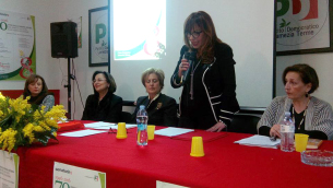 Da sinistra nella foto, Maria Antonietta De Fazio, Doris Lo Moro, Tina Mazza, Mariolina Tropea e Annamaria Persico