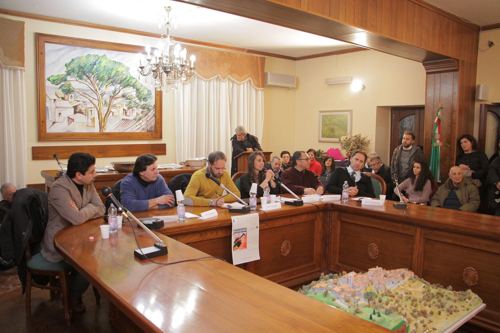 Da sinistra, nella foto di Giulio Greco, Luigi Pandolfi, Claudio Di Benedetto, Vincenzo Marino, Rossella Tallerico, Mario Occhinero e Michele Merante