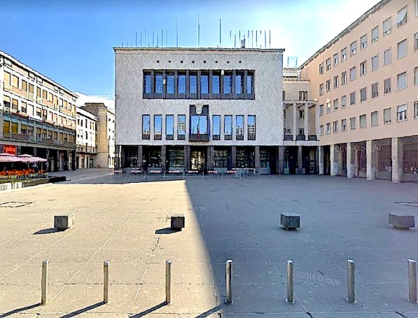 palazzo-dei-bruzi-cosenza-sv