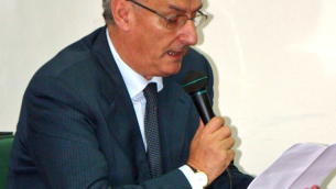 Il professore Franco Peppino Roperto
