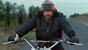 Tomas Milian in «Squadra antiscippo», un film del 1976 diretto da Bruno Corbucci,  in cui compare il personaggio di Nico Giraldi, detto «Er Pirata»