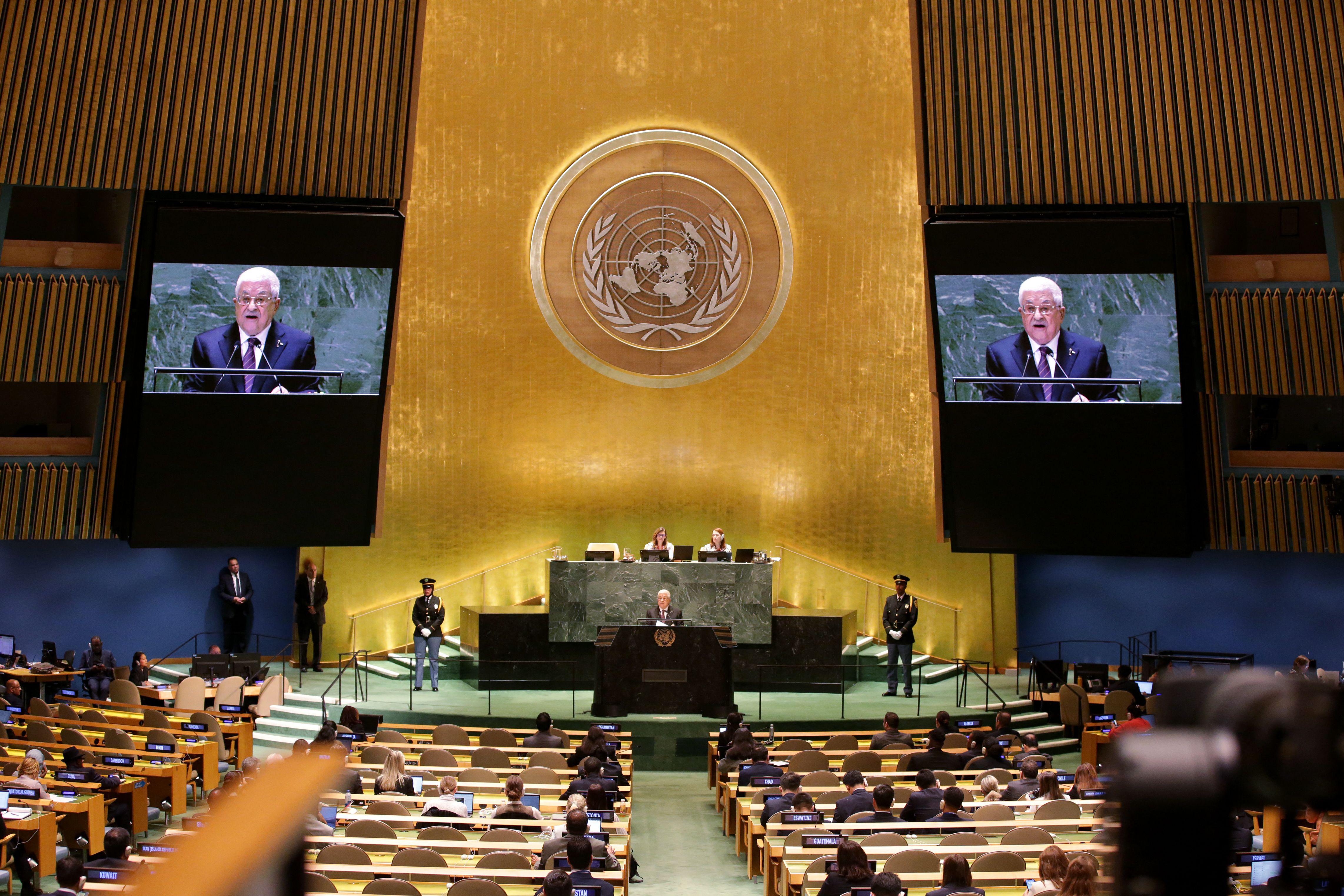 Abbas all'Onu: "Stop genocidio, basta inviare armi a Israele"