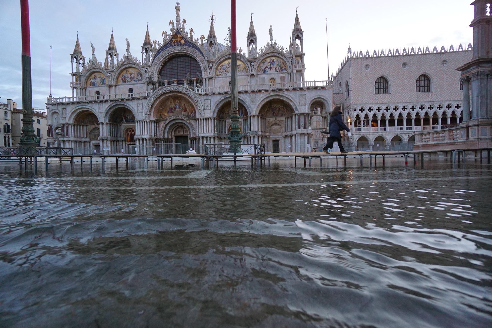 Acqua alta oggi a Venezia, previsto picco di marea a 110 centimetri