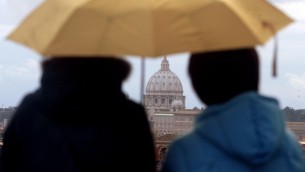 Allerta meteo a Roma: forti piogge, raffiche di vento e grandine