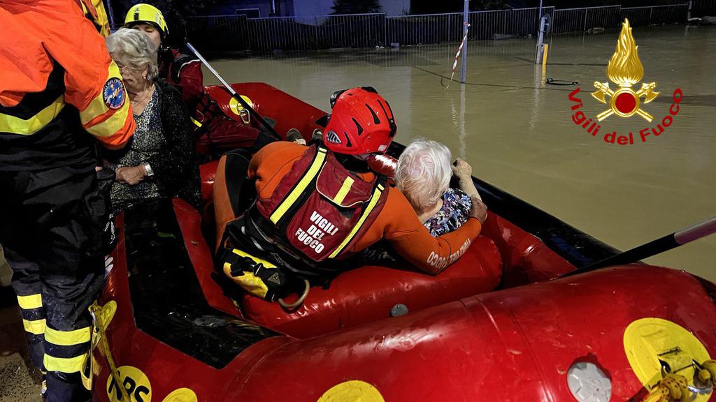 Alluvione nelle Marche, sindaco Cantiano: "Centro storico non esiste più"