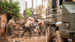 Alluvione Spagna, disastro Valencia: regione isolata e 89 dispersi