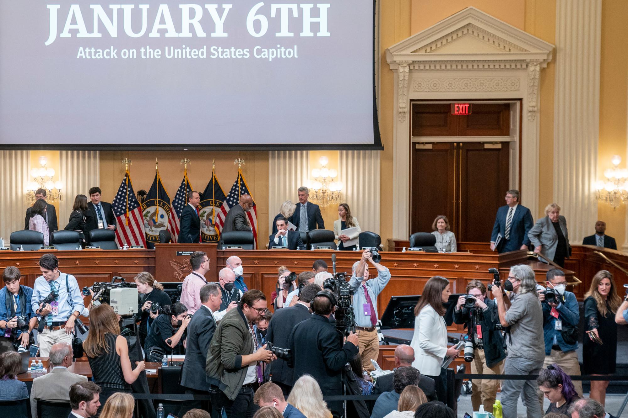 Assalto a Capitol Hill, "Trump voleva raggiungere manifestanti"