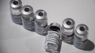 AstraZeneca, solo 70 milioni di dosi vaccino a Ue fino a giugno