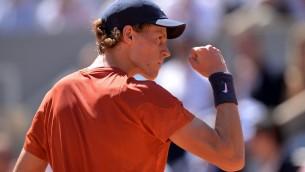 Atp Masters, Sinner al secondo turno