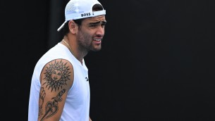 Atp Queen's 2023, Berrettini si ritira per un problema agli addominali