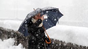 Attacco meteo all'Italia, neve e violenti temporali in arrivo: le previsioni