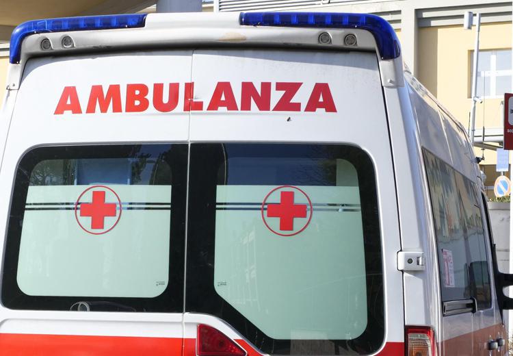 Auto contro muro nel leccese, morto un giovane militare