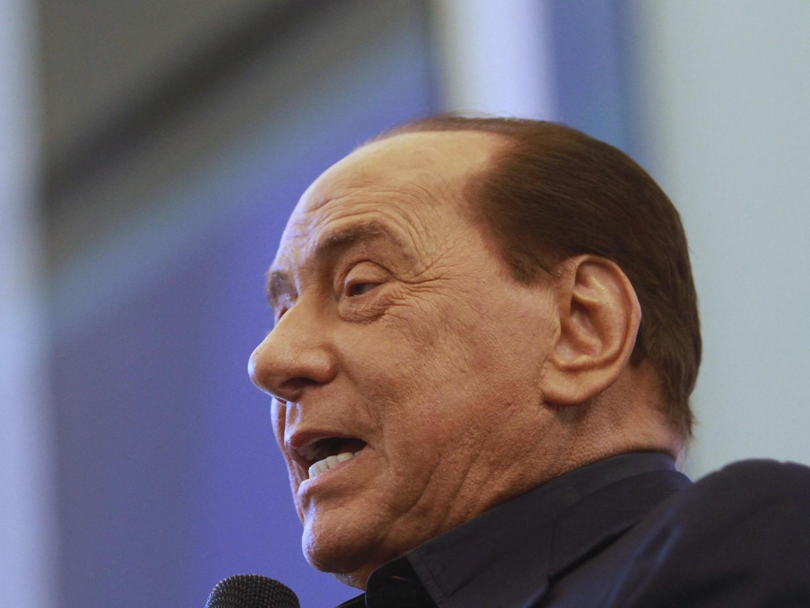 Berlusconi: "Al governo per taglio imposte, flat tax obiettivo finale"