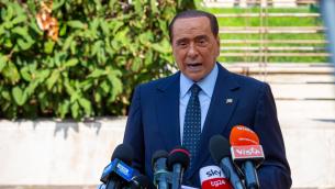 Berlusconi 'Paperone' in Parlamento: reddito, quanto guadagna