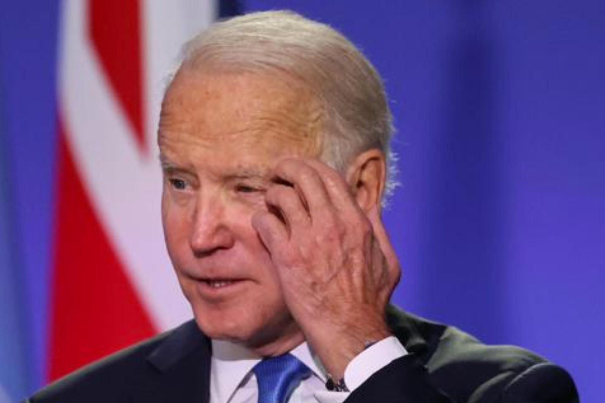 Biden di nuovo positivo, il medico: "Torna in isolamento"