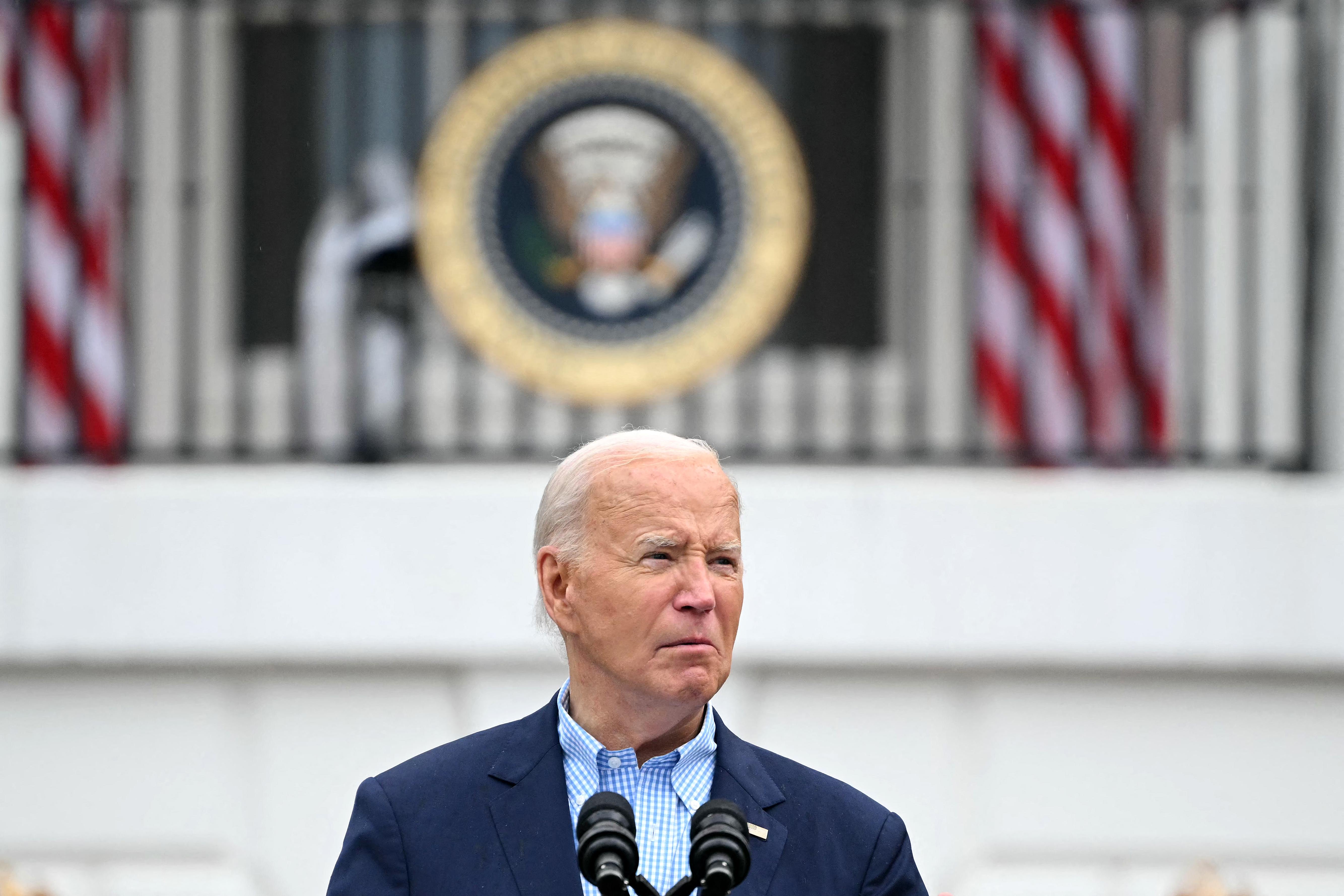 Biden, Nyt: si profila scontro con membri del partito sempre più dubbiosi