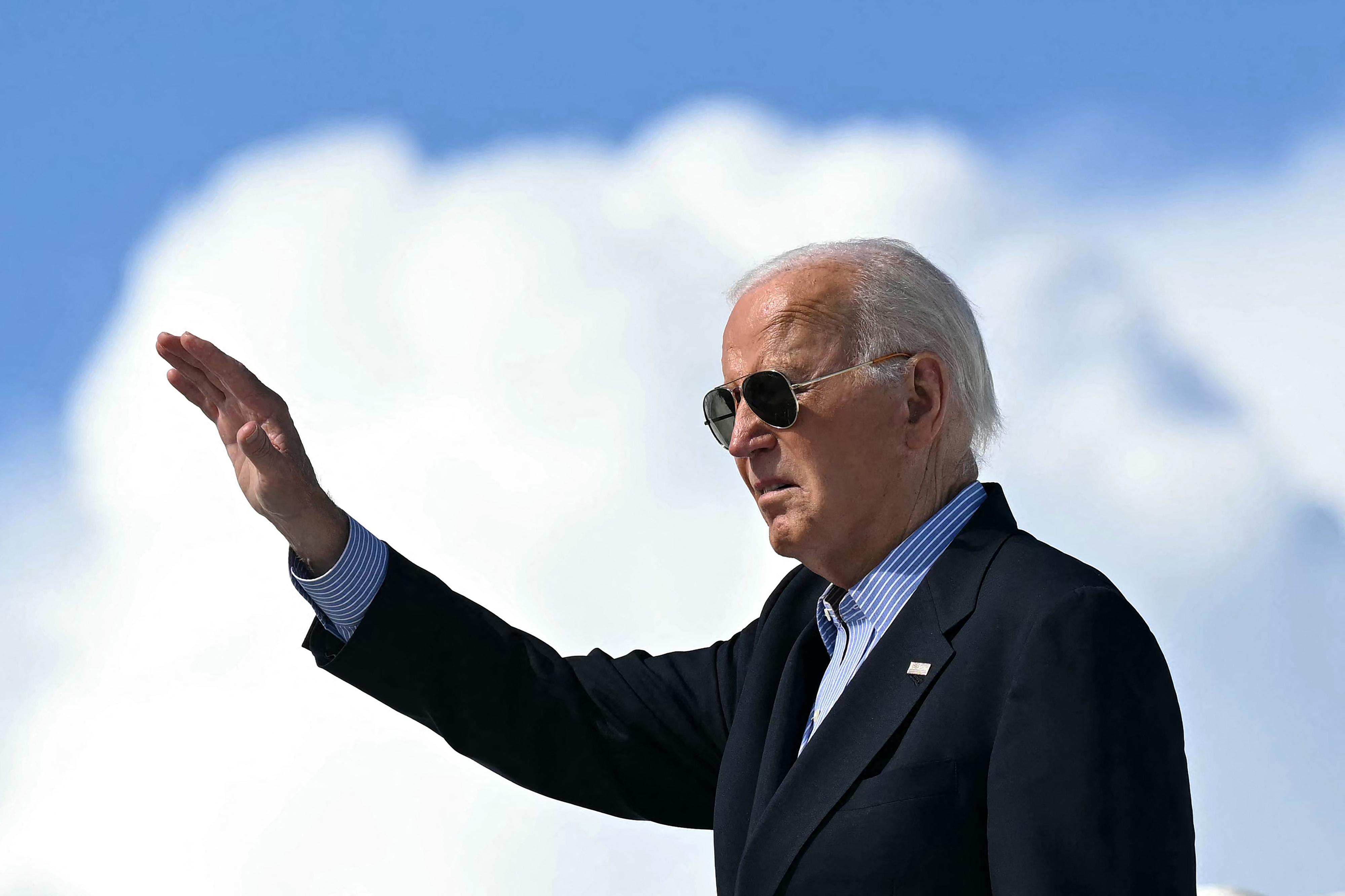 Biden riflette, passo indietro più vicino