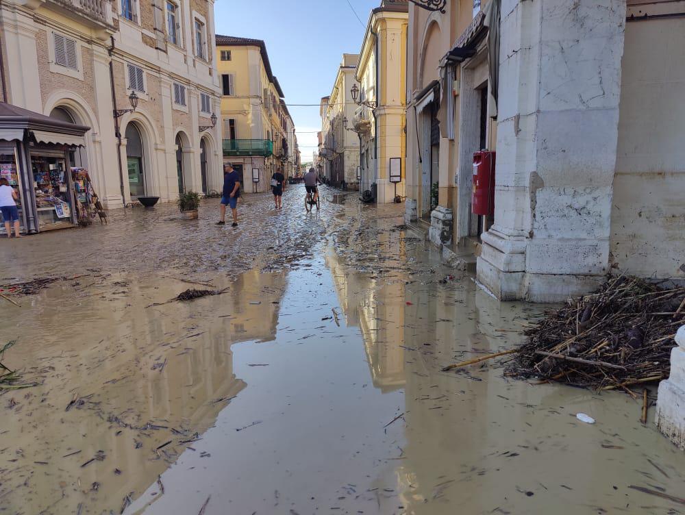 Bomba d'acqua con 400 mm di pioggia, 'alluvione-lampo' sulle Marche