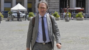 Bonelli: "Premier caccia i giornalisti e insegue Cultura Popolare Meloniana"