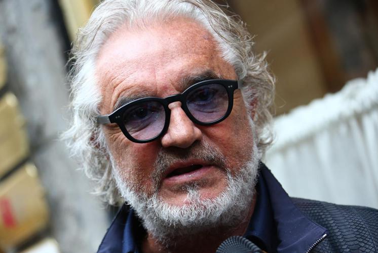 Briatore, Cassazione annulla con rinvio confisca yacht