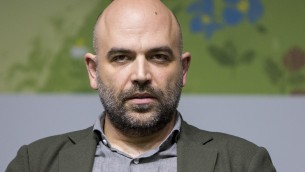 Caivano, Saviano: "Maxi blitz inutile sceneggiata di propaganda"