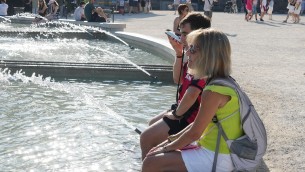 Caldo afoso, oggi tregua: bollino rosso in 2 città, Roma respira