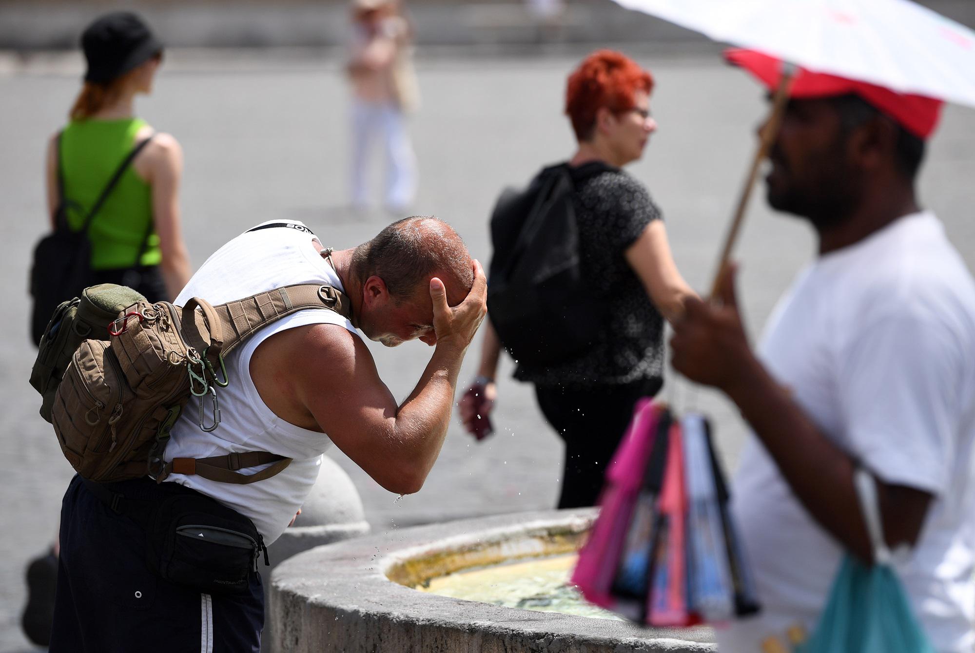 Caldo, oggi bollino giallo ad Ancona e Bologna