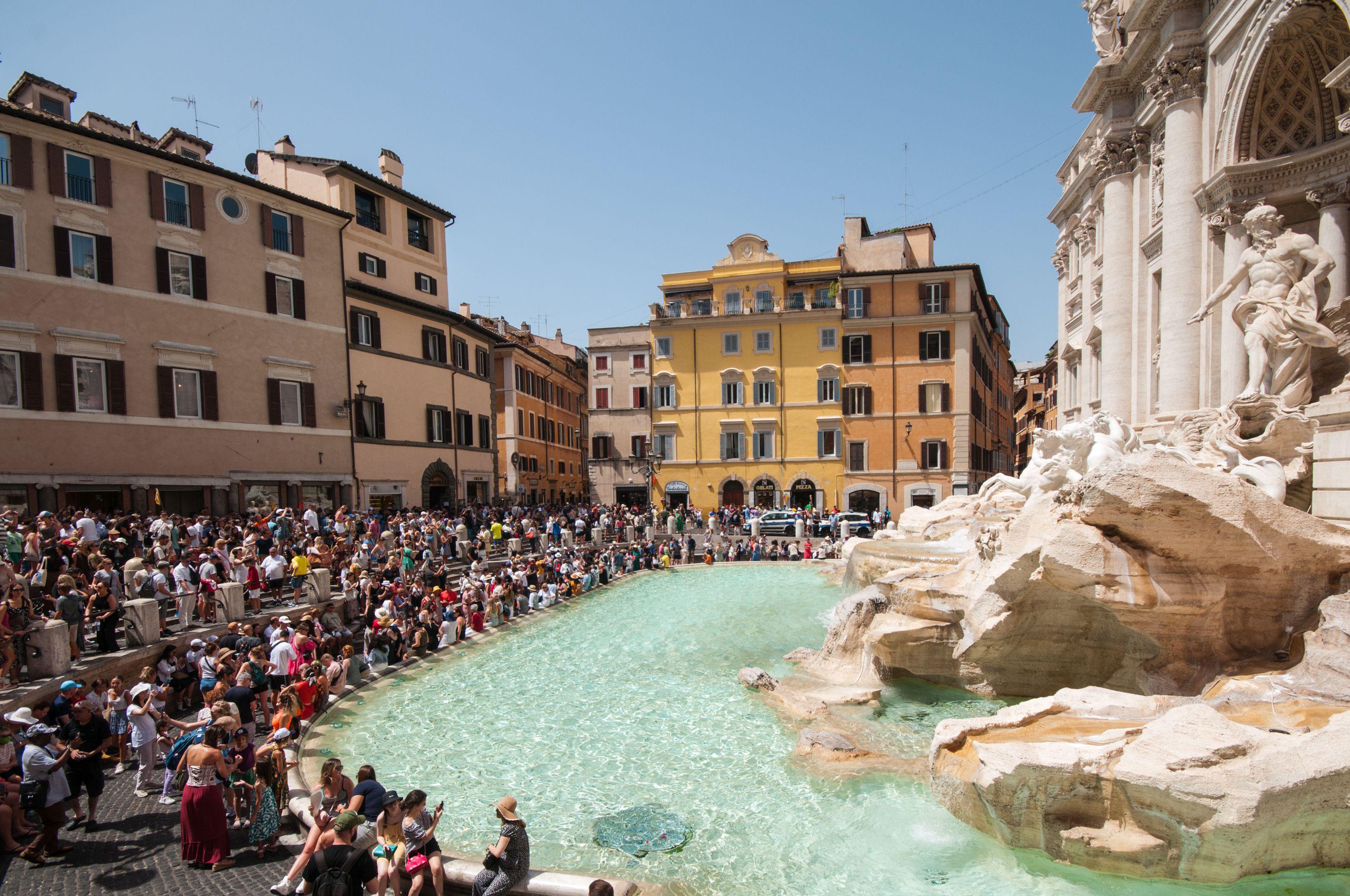 Caldo record, weekend da bollino rosso in 11 città