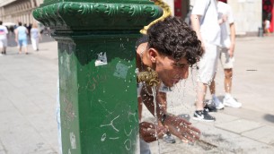 Caldo senza fine sull'Italia, anticiclone africano da record: le previsioni meteo