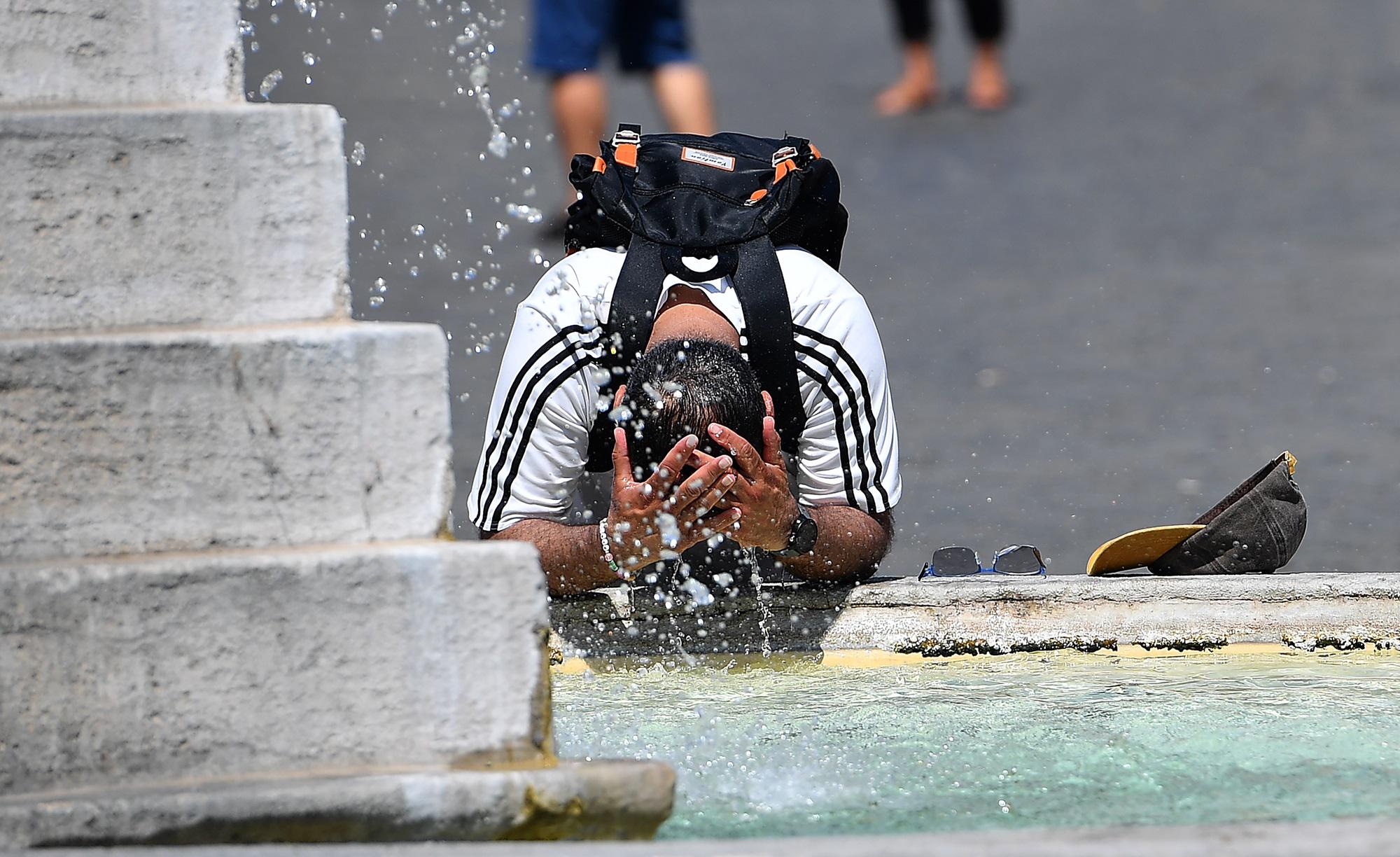 Caldo torrido in Ue, nel 2023 "disastro" con oltre 47mila morti: uno su 4 in Italia