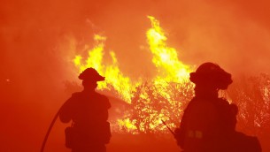 California, incendio nella contea di Los Angeles: 1
