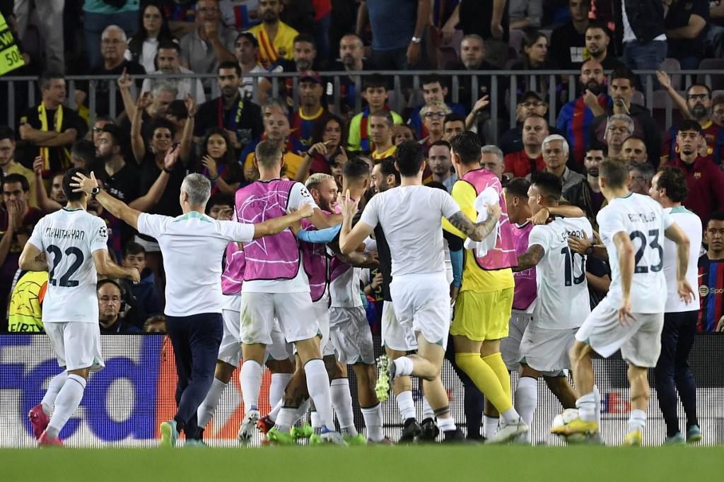 Champions, Barcellona-Inter 3-3: nerazzurri a un passo dagli ottavi