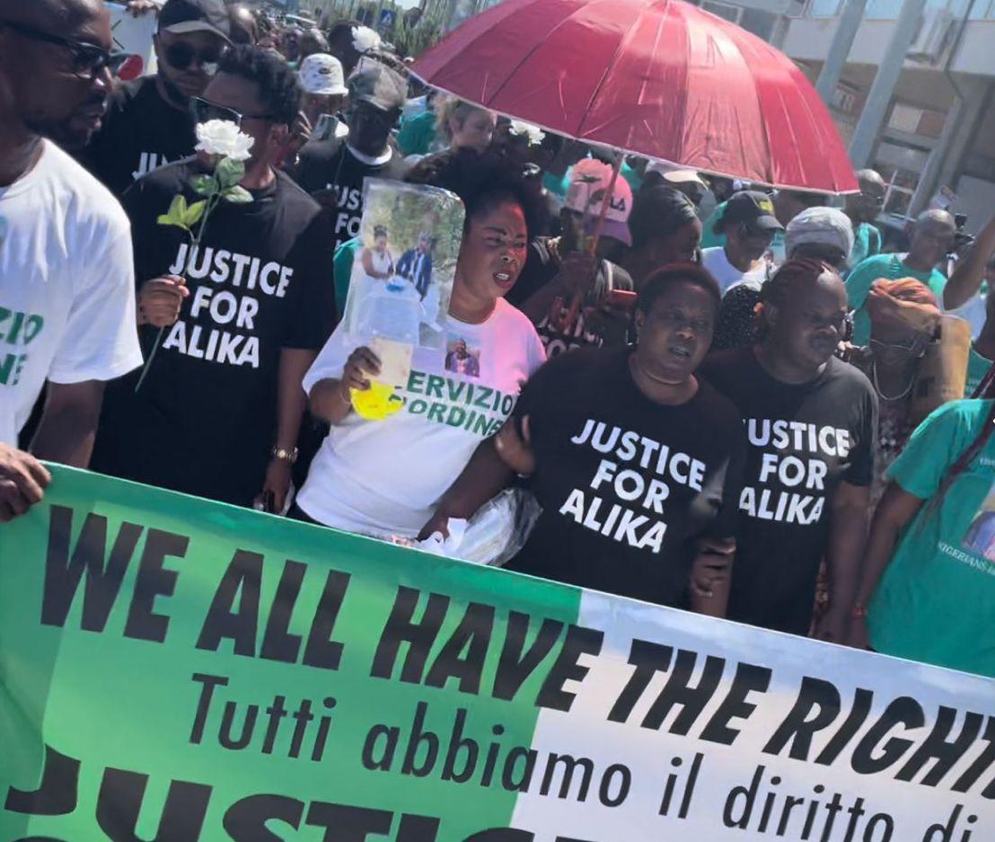 Civitanova Marche, in 300 al corteo per Alika Ogochukwu