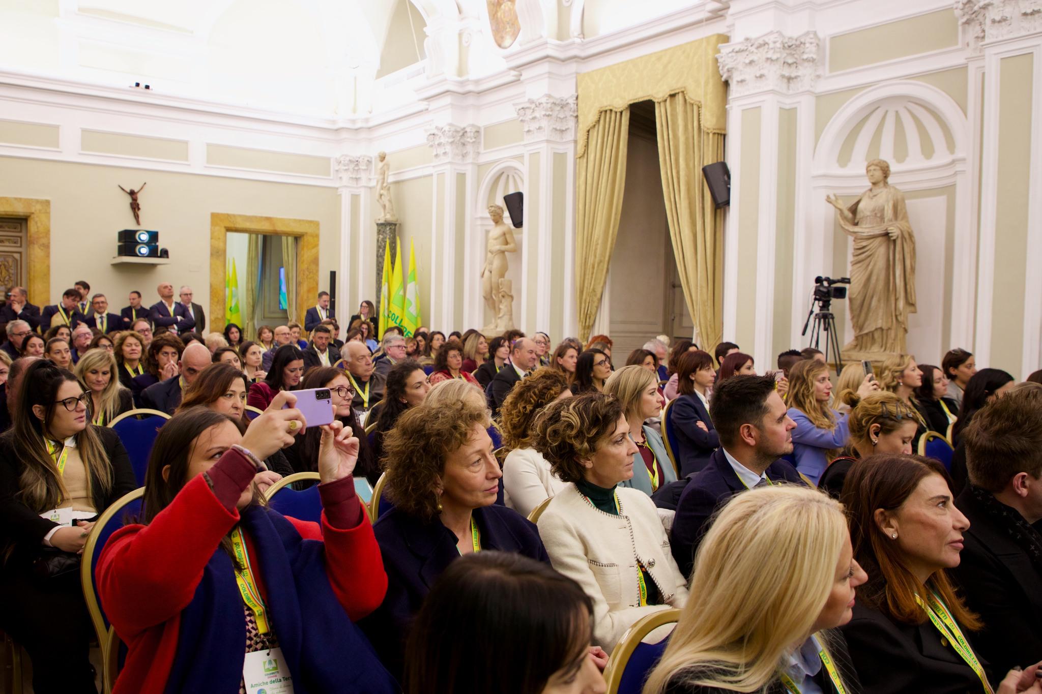 Coldiretti premia le agricoltrici virtuose, pratiche green, moda e sociale