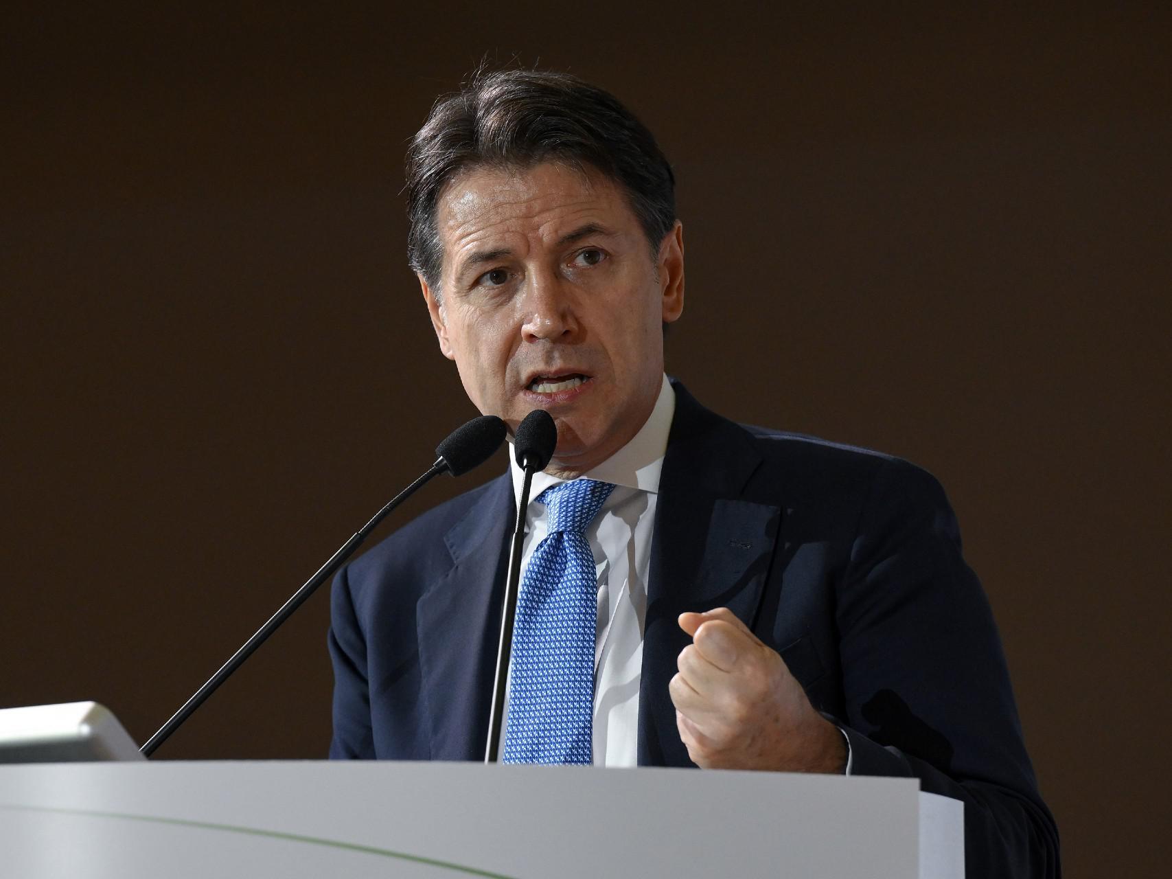 Conte difende il Superbonus: "Le truffe sono solo 0,5%"