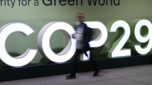 Cop29 raggiunge accordo sul clima, Biden: "Nessuno può impedire rivoluzione verde"