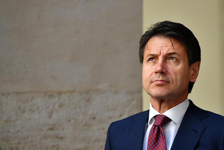 Coprifuoco, Conte: "Non può diventare totem ideologico"