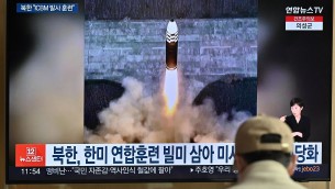 Corea del Nord testa nuovo missile: testata gigante da 4,5 tonnellate