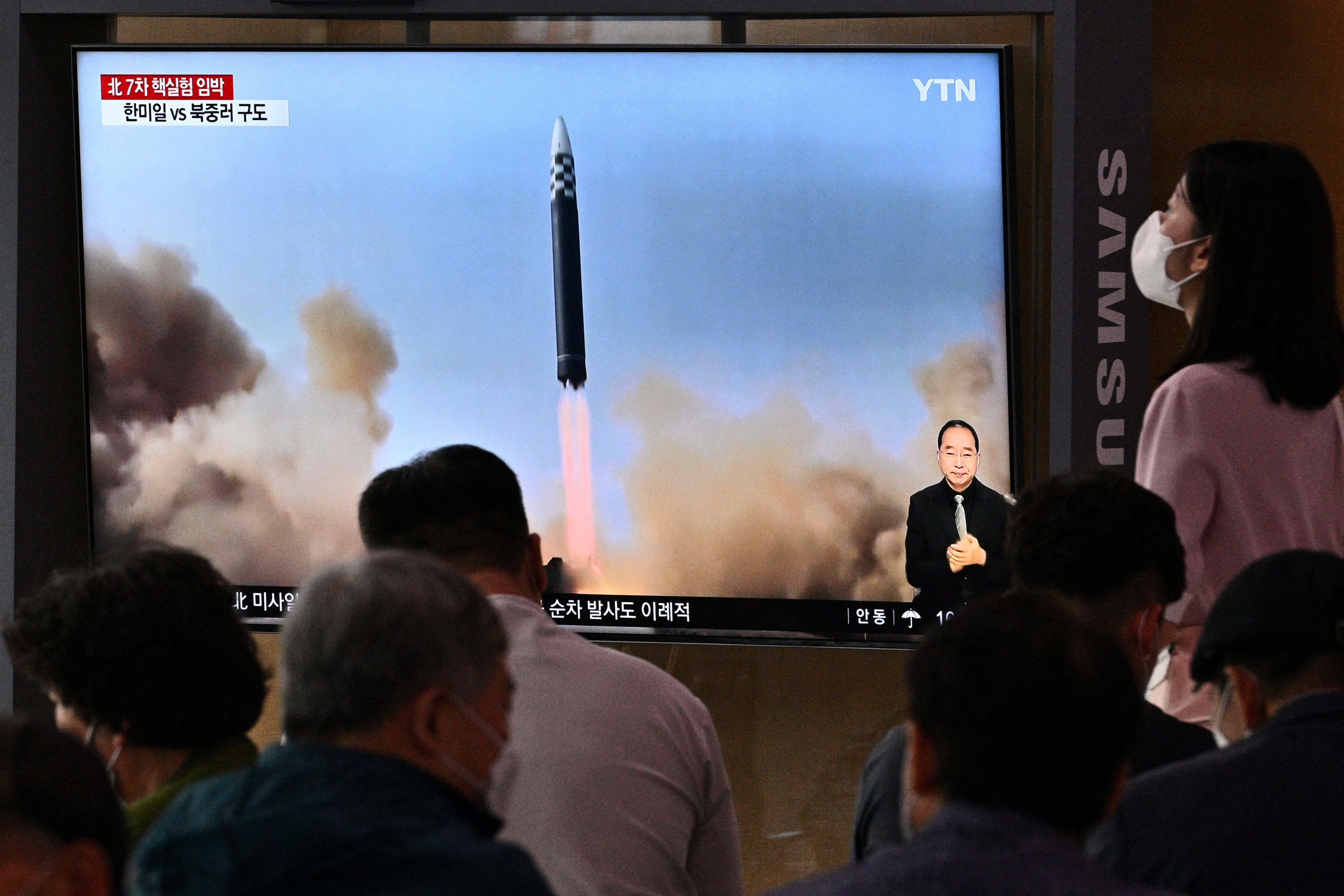 Corea Nord lancia 8 missili balistici nel Mar del Giappone