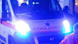 Cosenza, investito da un'auto sulla Ss 106 jonica: morto 26enne