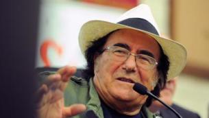 Covid, Al Bano: "Minacce no vax a J-Ax? Balordi con scompensi mentali"