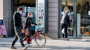 Covid, effetto pandemia su aspettativa vita: nel 2021 risale in Italia