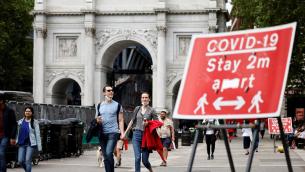 Covid Gb, Londra valuta rinvio di un mese per fine misure restrittive