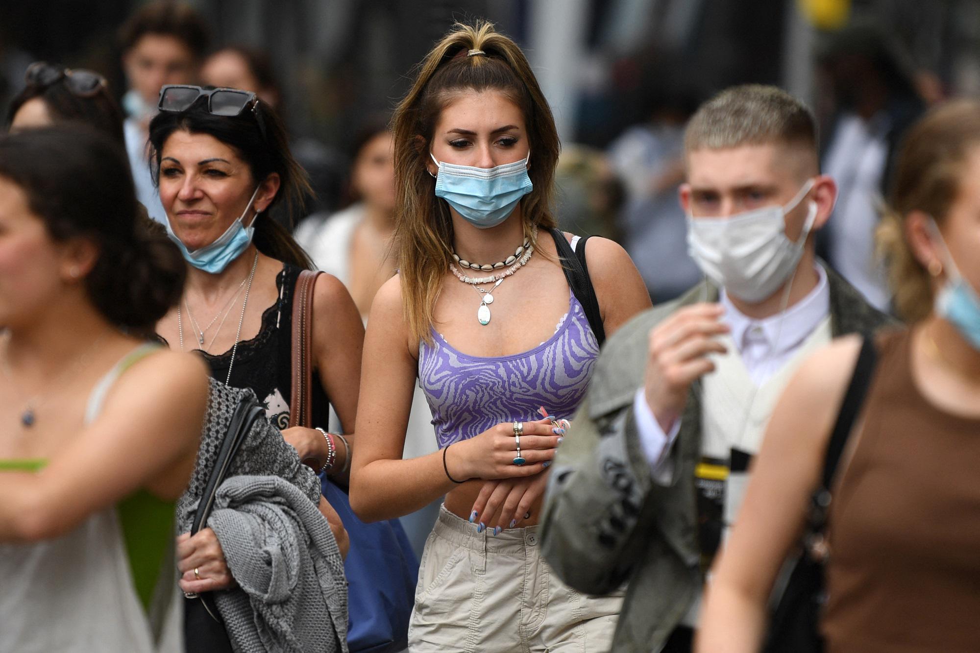 Covid, speranza di vita cala di 1,2 anni: a Bergamo -4,3