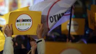 Crisi governo e fiducia, parlamentari M5S divisi in assemblea