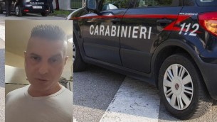 Crotone, poliziotto spara e uccide pizzaiolo: picchiato dalla folla, è grave