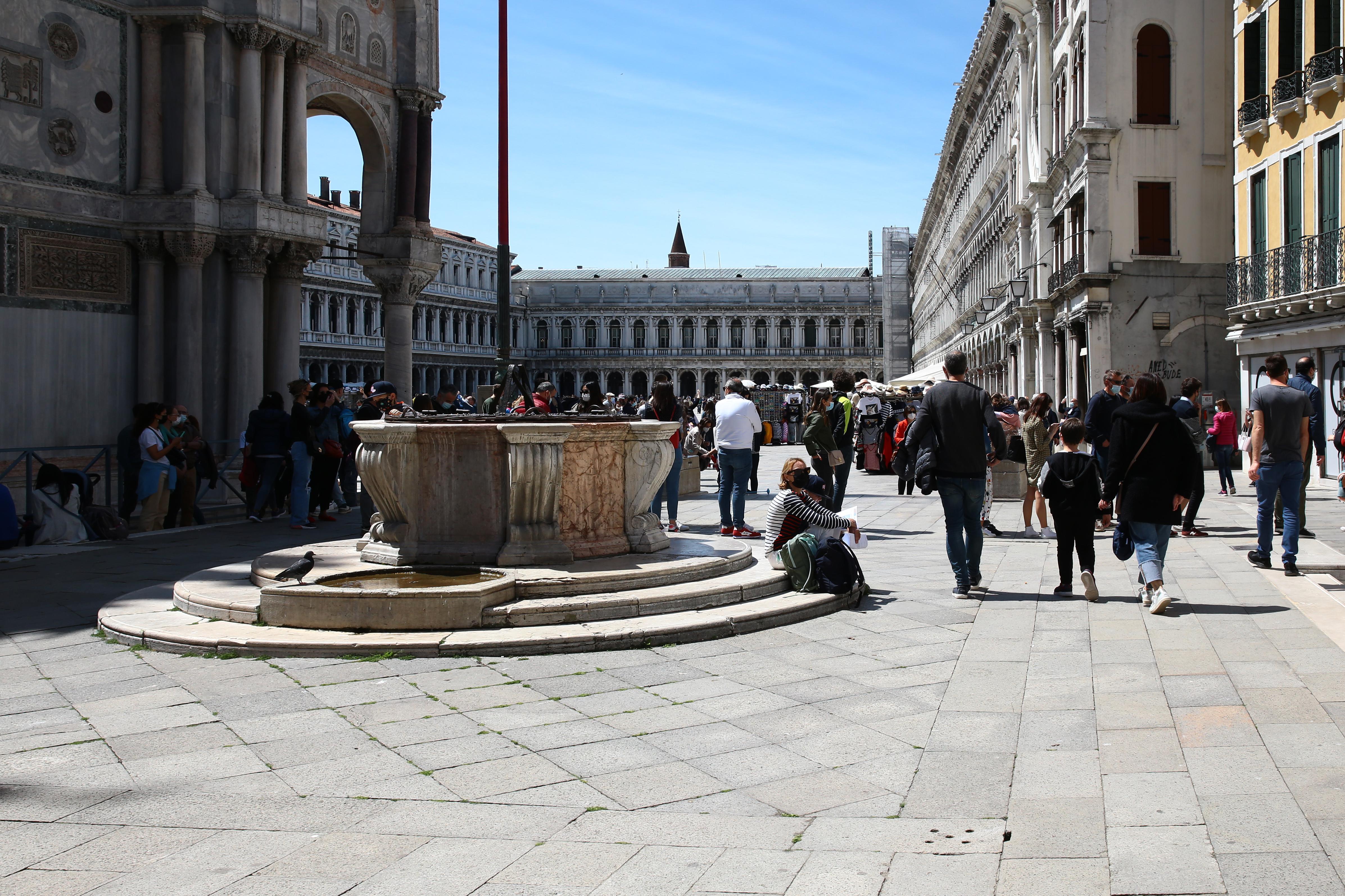 Da domani 7 regioni in zona bianca, regole e novità