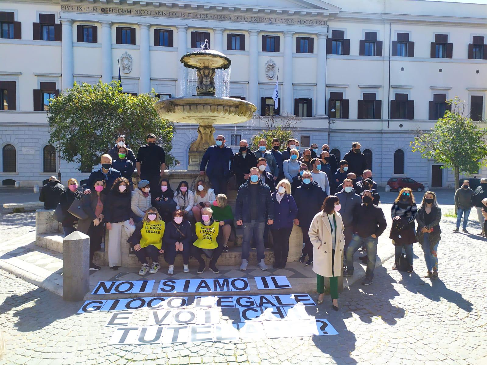 'Donne in gioco' in piazza, riaprire in sicurezza