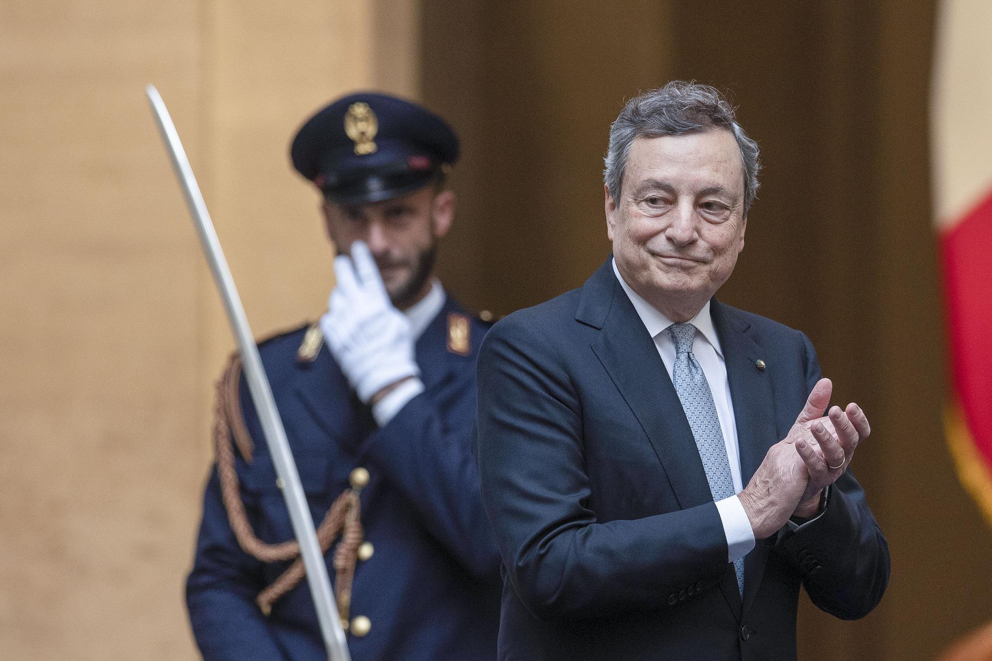 Draghi: "Viviamo fase decisiva per il futuro dell'Italia"