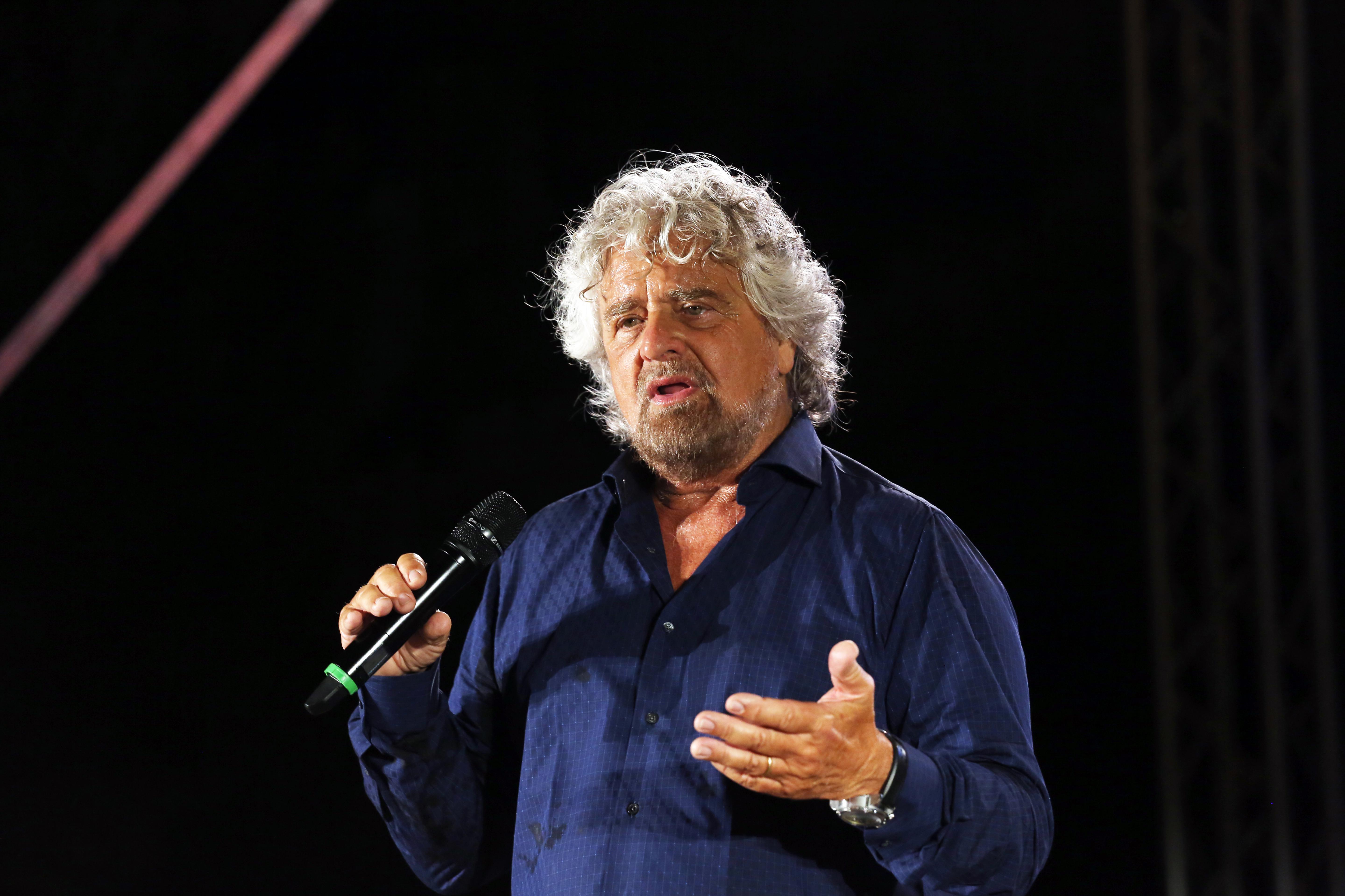 Elezioni 2022, Grillo: "Alcuni di noi caduti, altri contagiati da zombie, ma vinceremo"